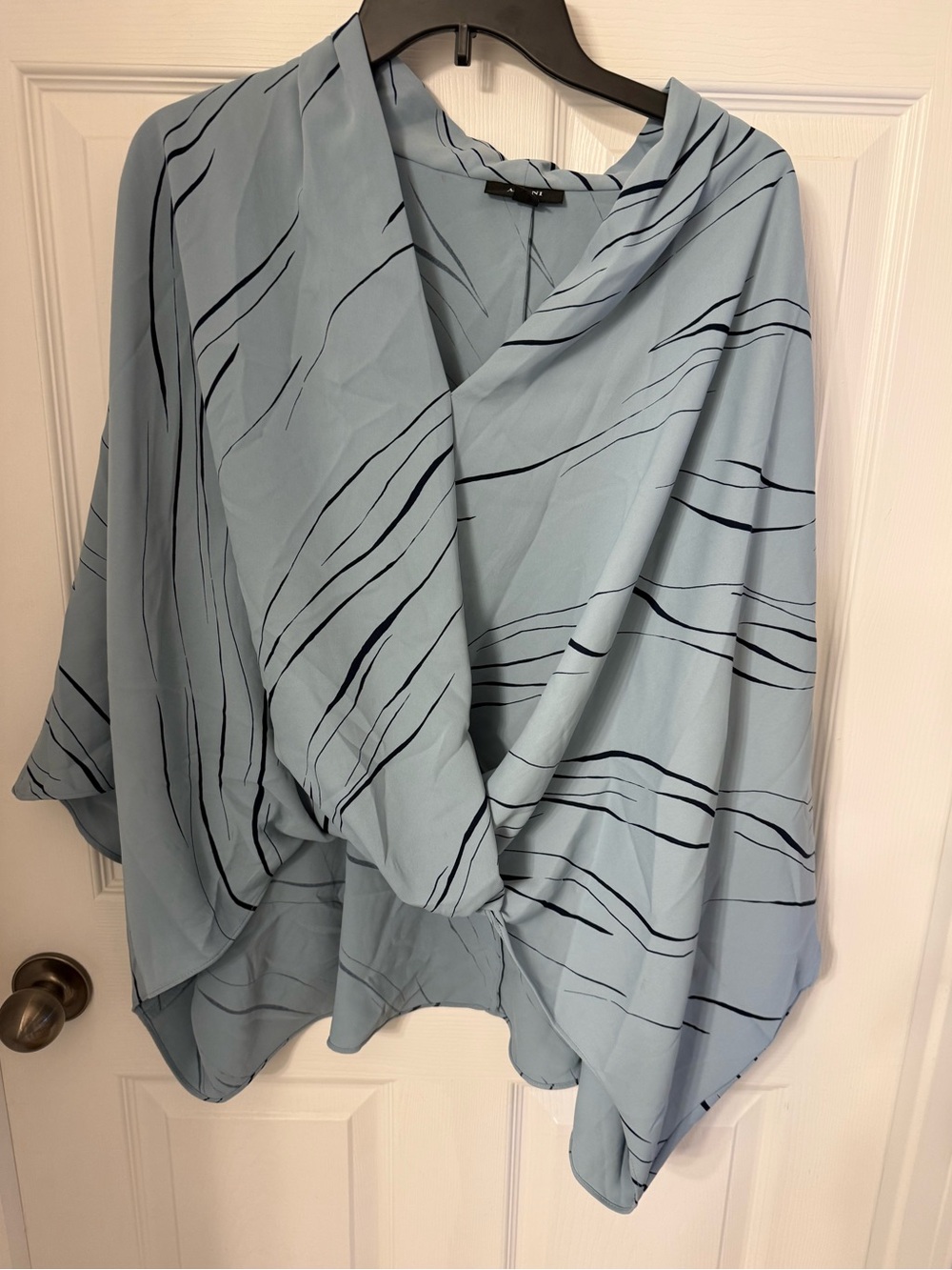 Alfani blue and black pin stripe batwing kimono top size XL